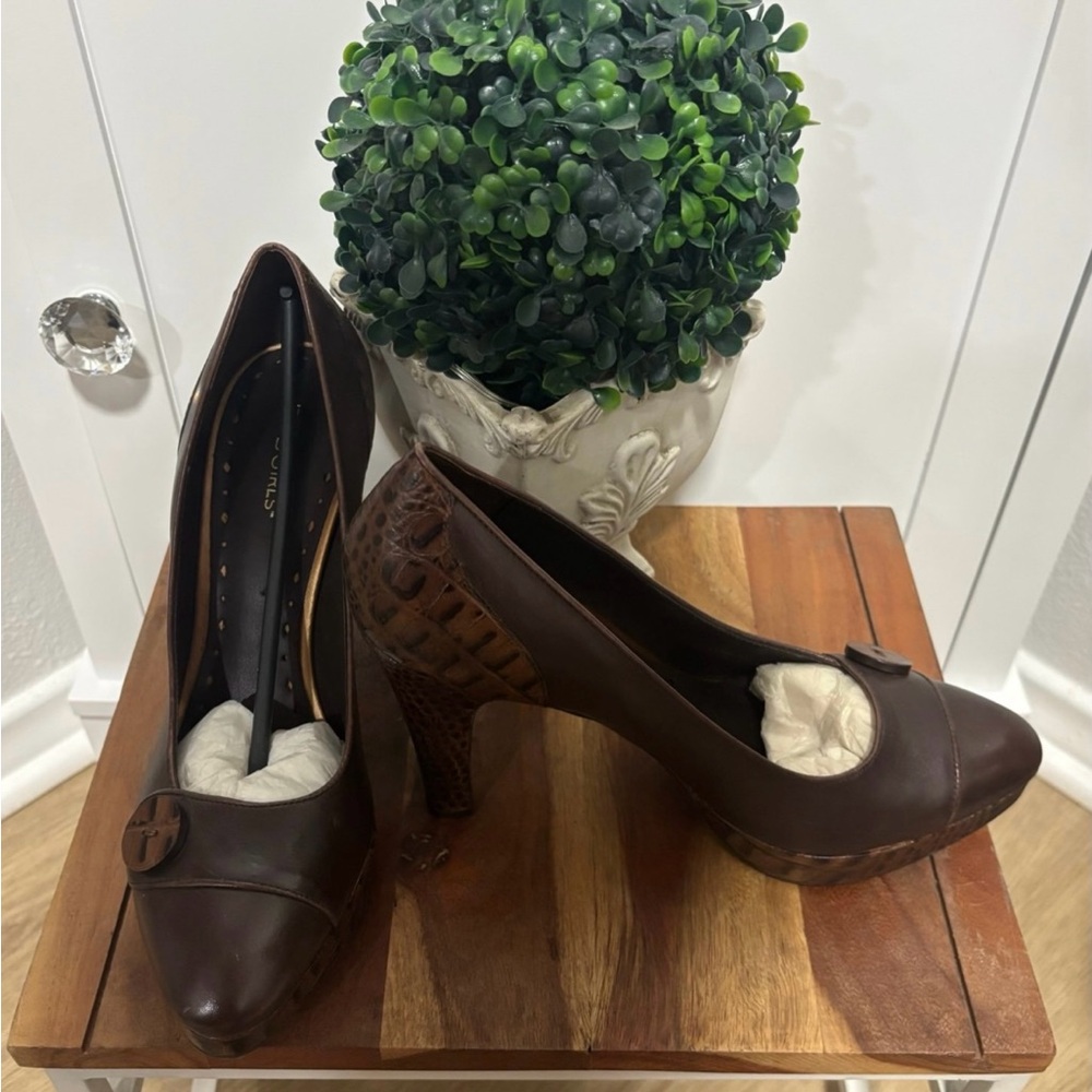 BCBGeneration BCBGirls Brown High Heels size 10 New w/o Box